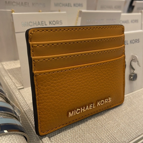 MICHAEL KORS
Large Pebbled Leather Card Holder Case
Cider
NWT - Picture 12 of 16